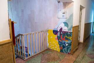 Хостелы Baron Munchausen Guest House Каменец-Подольский Односпальная кровать в общем номере-4