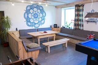 Хостелы Baron Munchausen Guest House Каменец-Подольский Кровать в общем 6-местном номере для мужчин и женщин-1